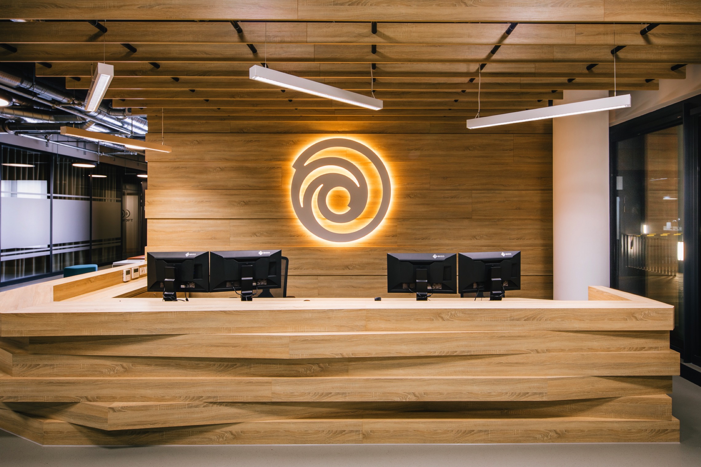 育碧推出硬性规定:全体员工每周必须在办公室工作至少3天