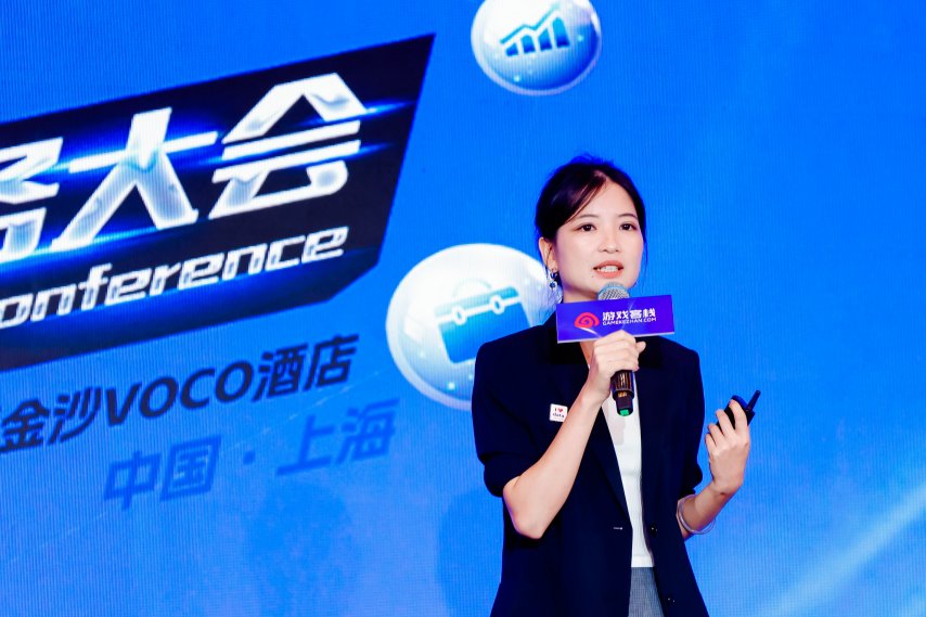 Lizzy  Li.jpg